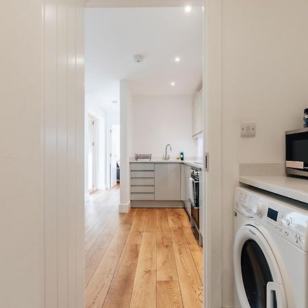Redland Stay In Bespoke Home 2 Of 2 بريستول المظهر الخارجي الصورة